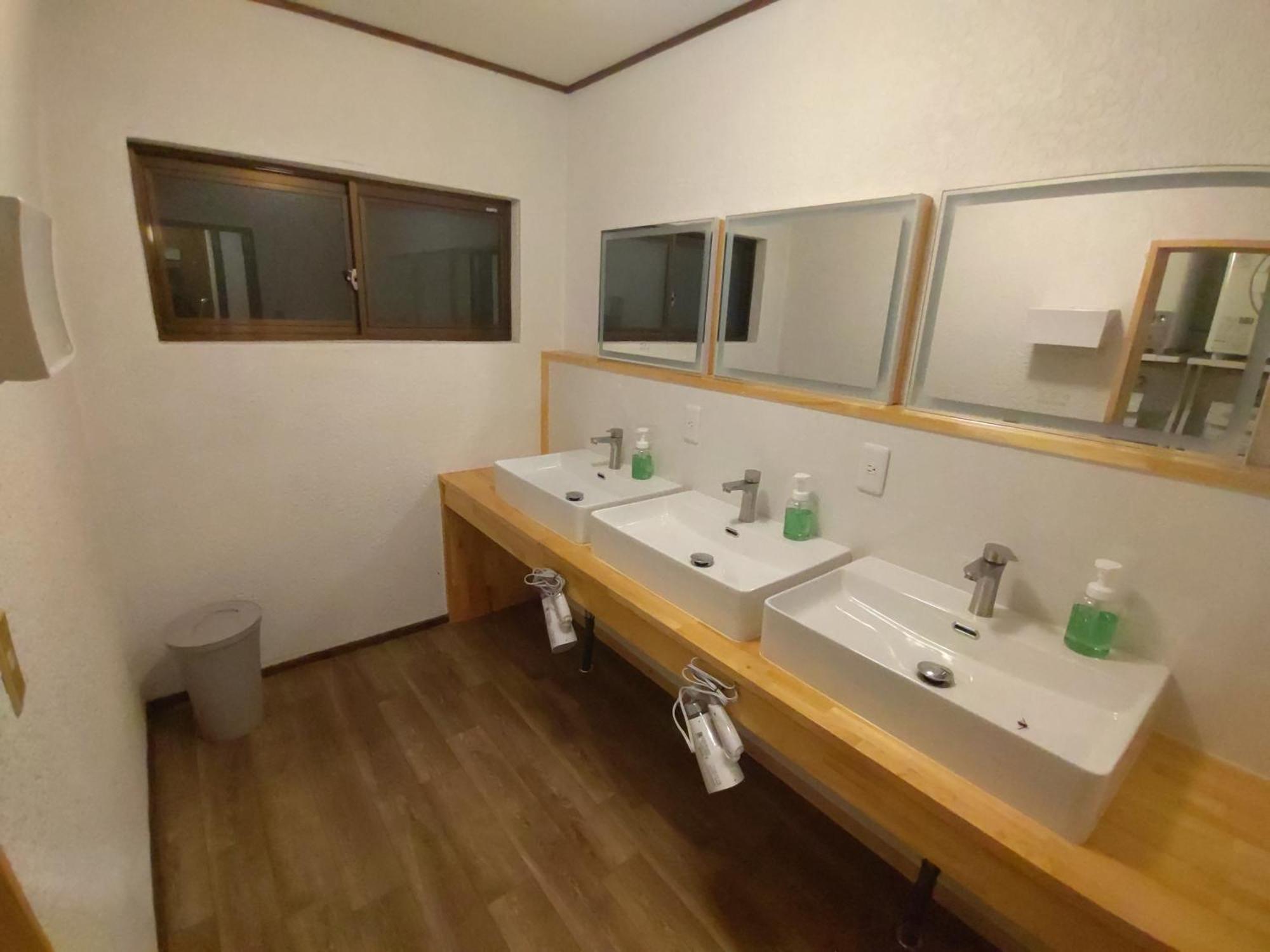 Hakuba Norikura Wakaguri Guesthouse Otari Eksteriør bilde
